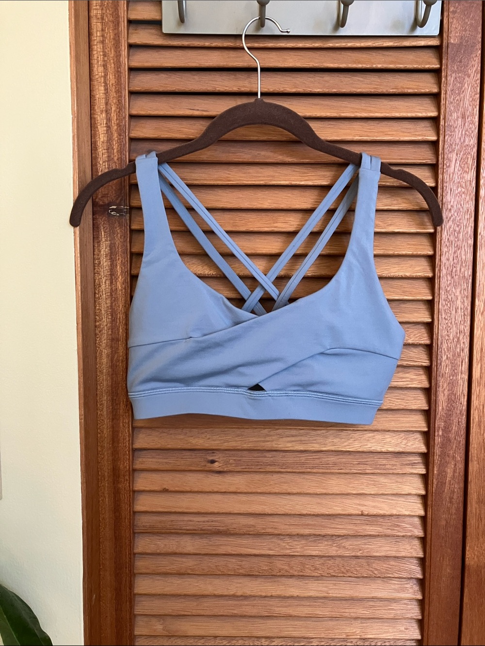 Lululemon Energy Wrap Bra - Size 8 - Like new